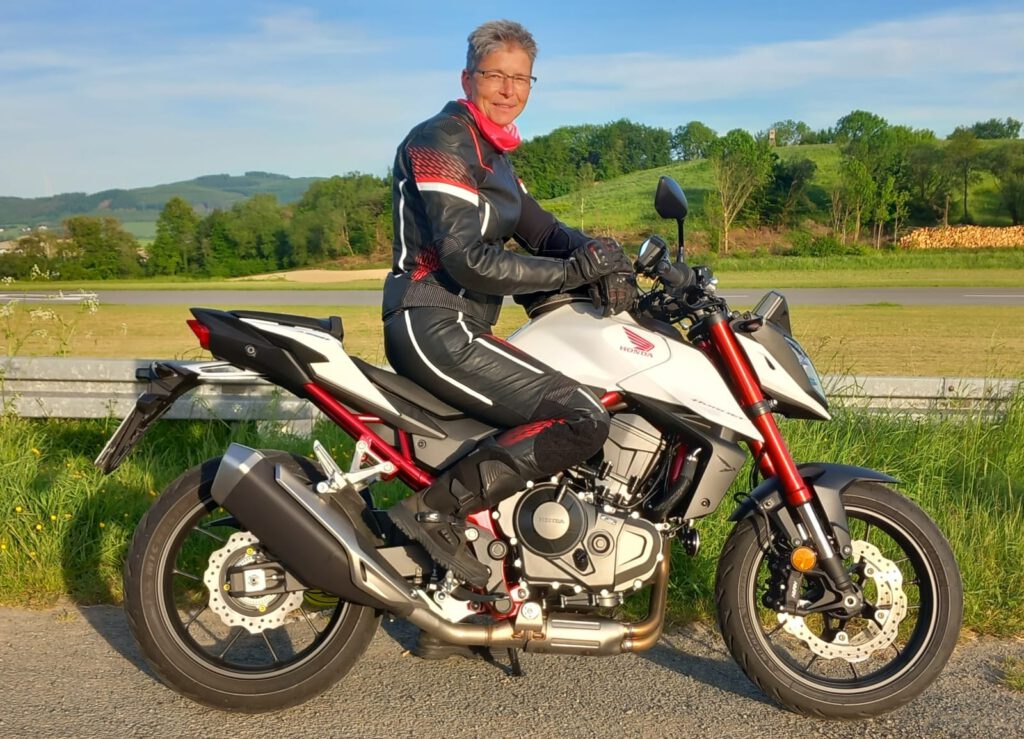 Dieses Bild hat ein leeres Alt-Attribut. Der Dateiname ist 50b292eb-62bc-47d6-9d07-3951c02ad733-1024x739.jpg